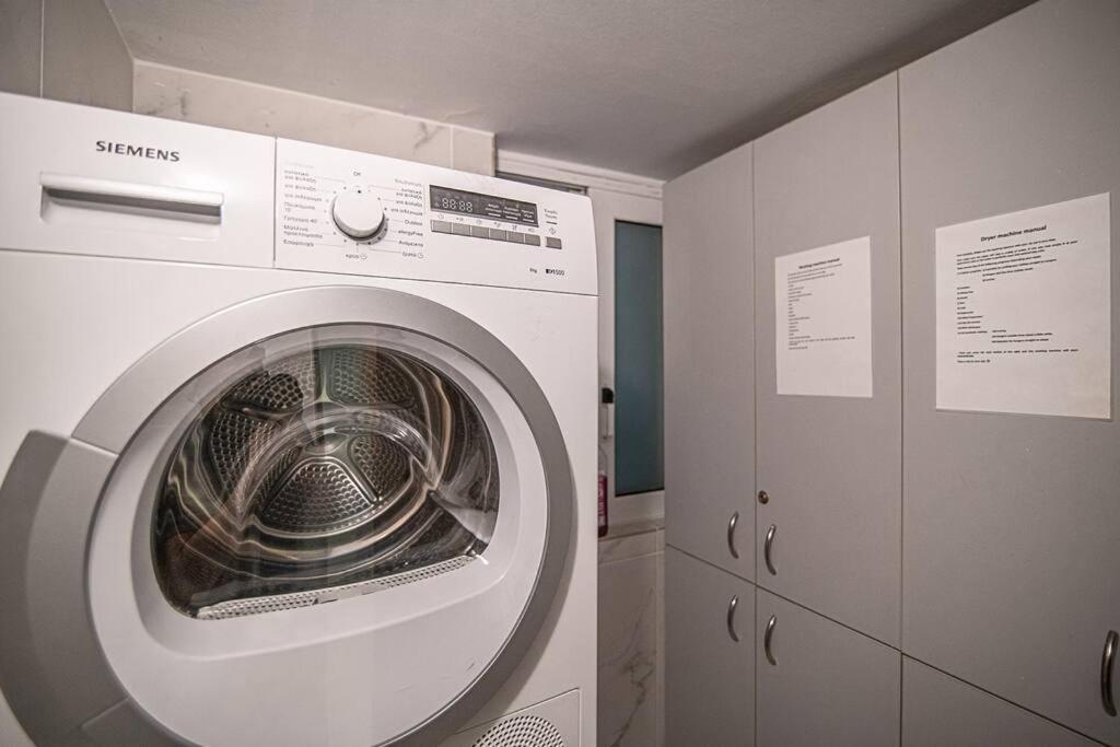 Ferienwohnung A13 Pristine & Sunny 30M2 Flat Near Syntagma Sq Athen Exterior foto